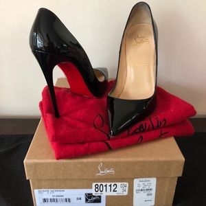 Christian Louboutin so Kate black
